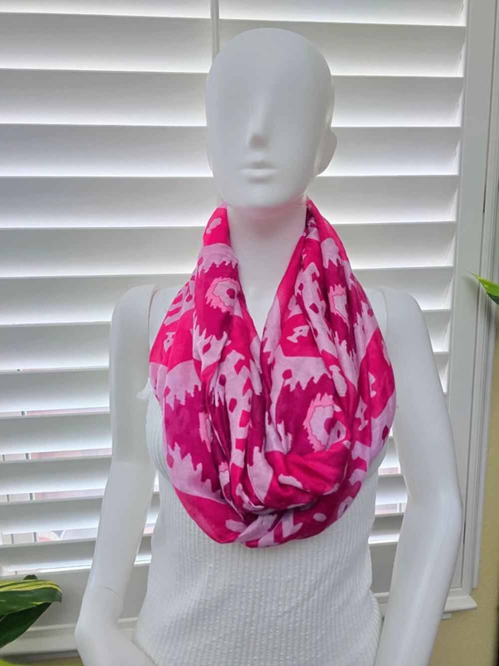 Charming Charlie Pink Tribal 90s Y2K Infinity Scarf OSFM